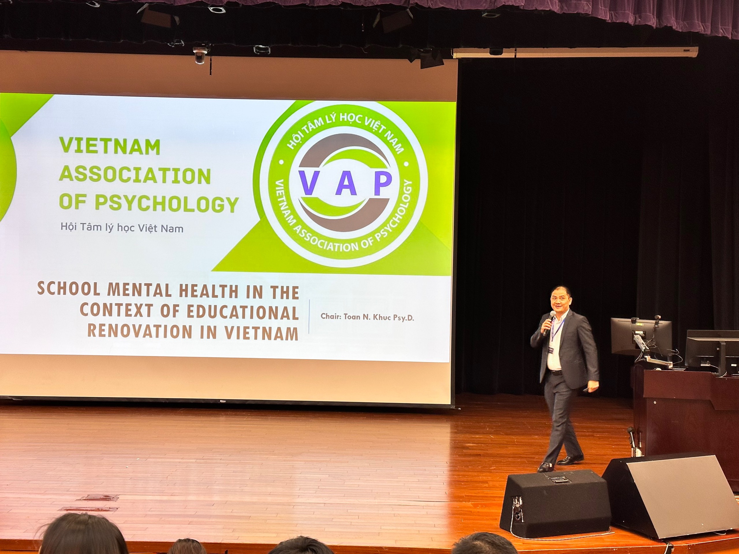 TS. Khúc Năng Toàn phát biểu tại Hội thảo