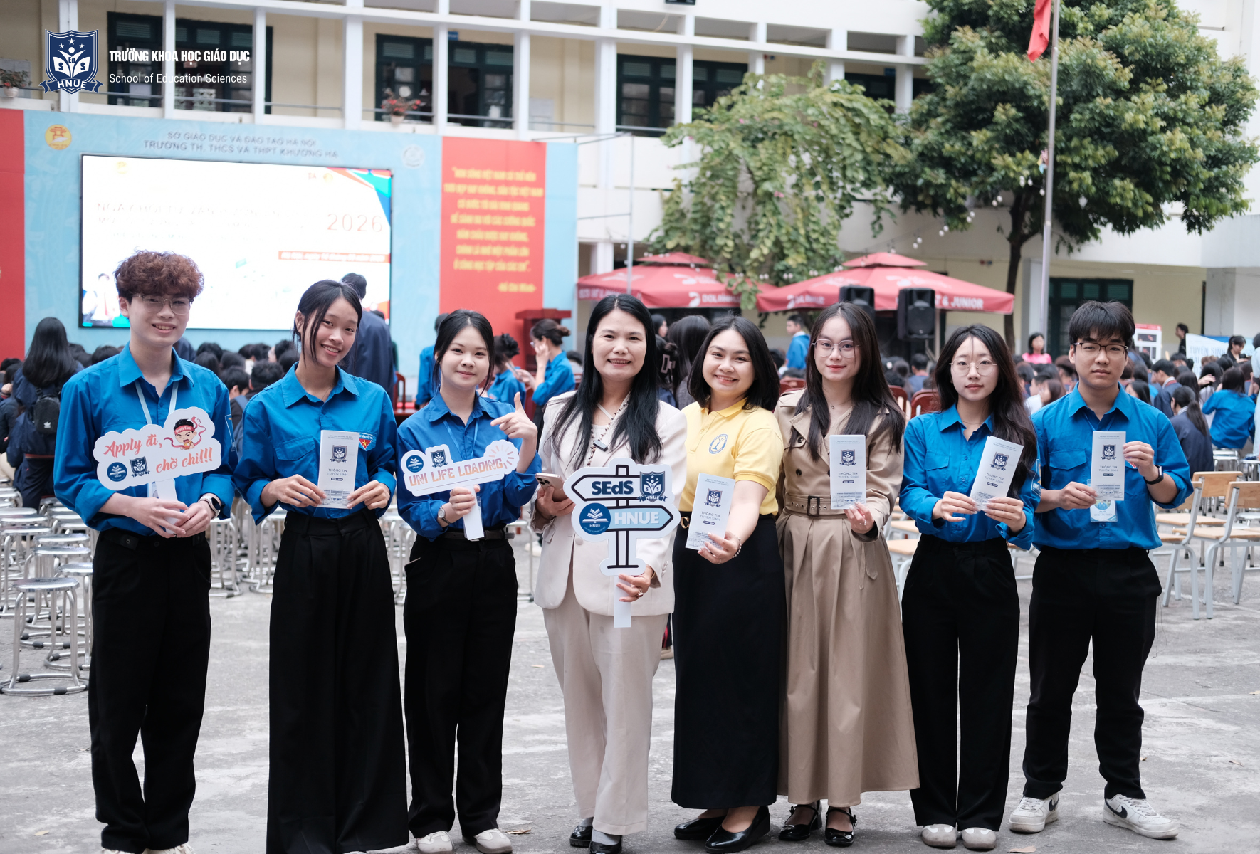 BUỔI TƯ VẤN TUYỂN SINH TẠI TRƯỜNG THPT KHƯƠNG HẠ