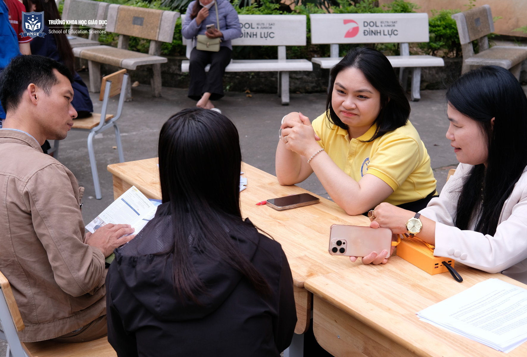 BUỔI TƯ VẤN TUYỂN SINH TẠI TRƯỜNG THPT KHƯƠNG HẠ