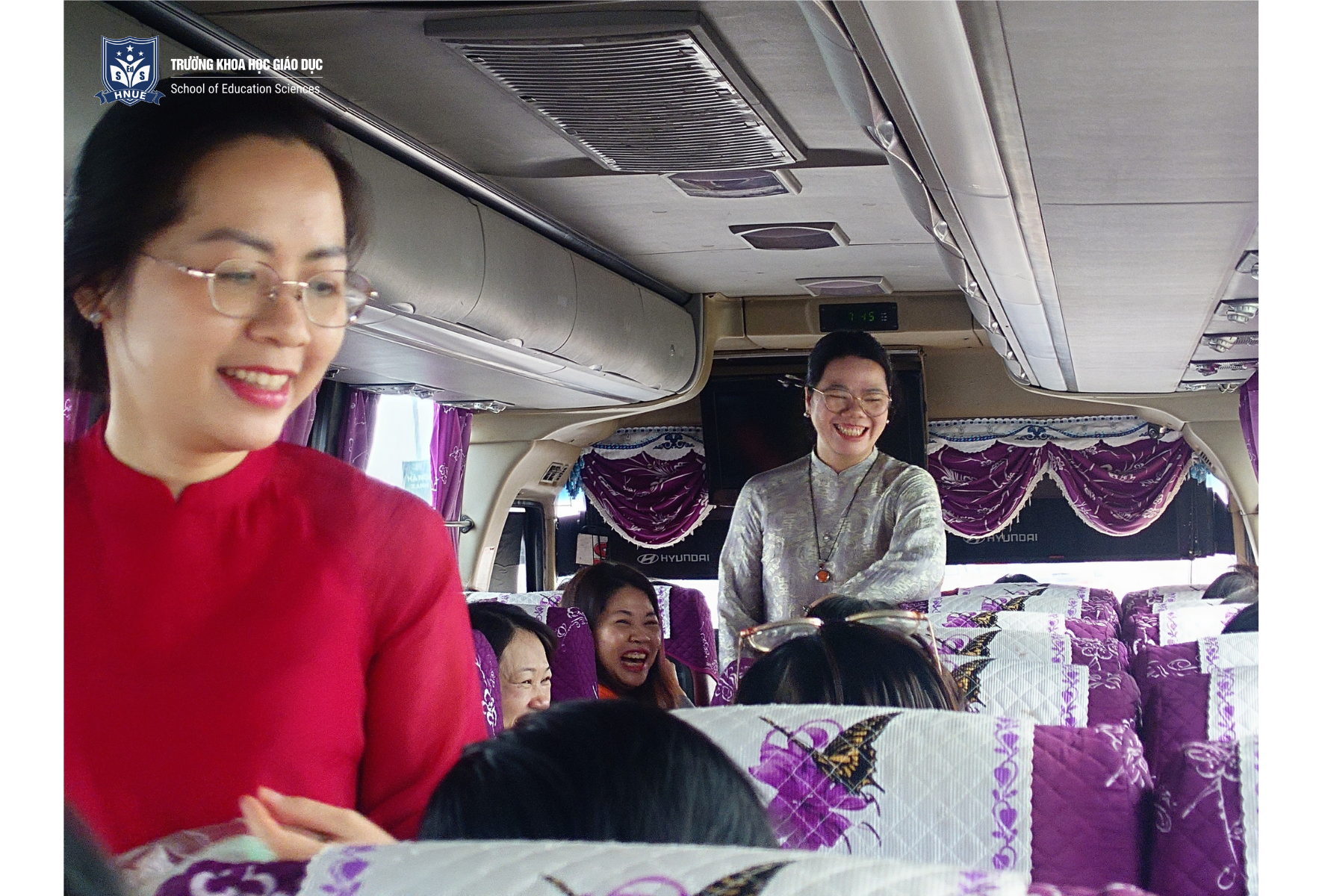 Du xuân Bính Ngọ và chào mừng 8/3