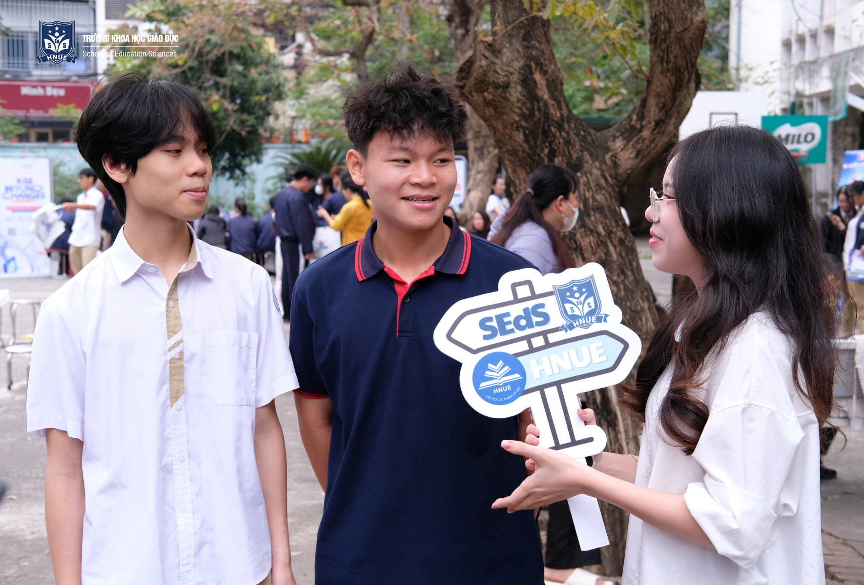 BUỔI TƯ VẤN TUYỂN SINH TẠI TRƯỜNG THPT KHƯƠNG HẠ