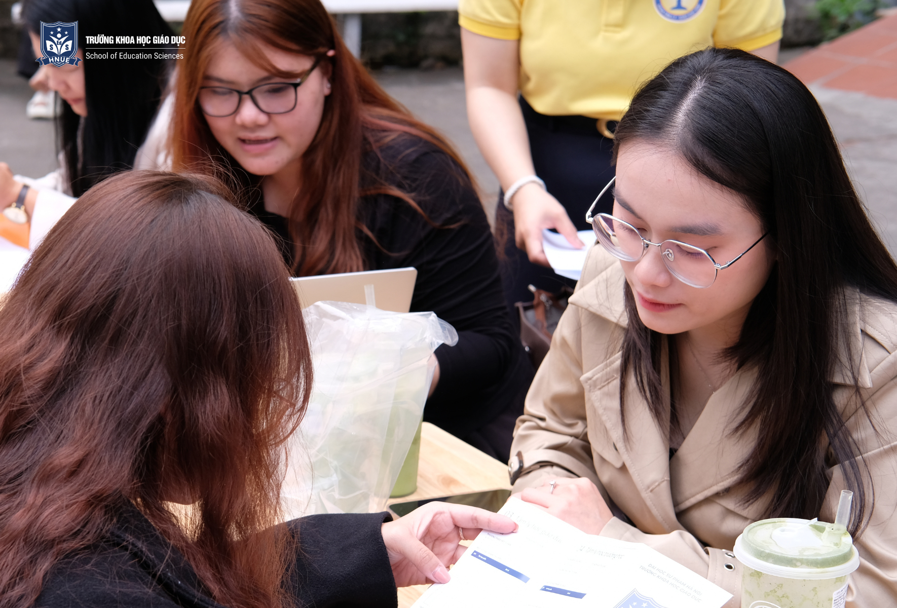 BUỔI TƯ VẤN TUYỂN SINH TẠI TRƯỜNG THPT KHƯƠNG HẠ