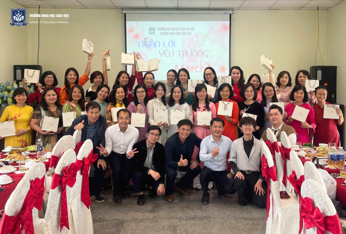 Du xuân Bính Ngọ và chào mừng 8/3